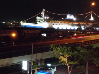 港の夜景.jpg